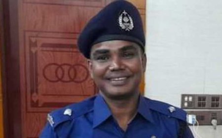 অর্থমন্ত্রীর জন্য ভোট চাইলেন ওসি