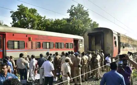 ভারতে ট্রেনে আগুন, নিহত ১০