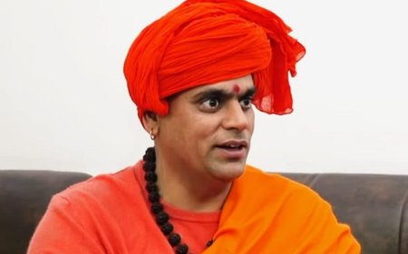 চাঁদকে ‘হিন্দু রাষ্ট্র’ ঘোষণার দাবি ভারতীয় ধর্মগুরুর!