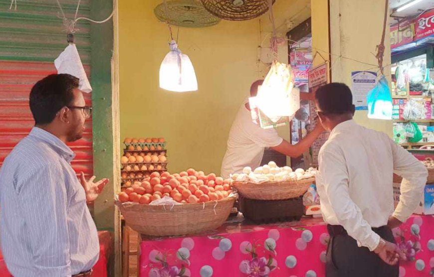 ডিমের পাইকারী ও খুচরা বাজারে অভিযান, জরিমানা