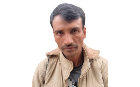 শিবালয়ে গাঁজাসহ মাদক কারবারি গ্রেফতার